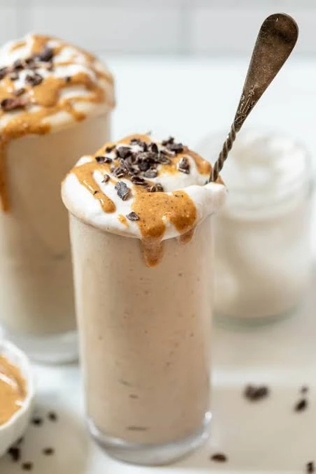 PEANUT BUTTER SHAKE