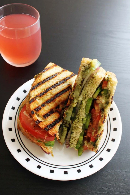 GRILLED VEGETABLE SANDWICH