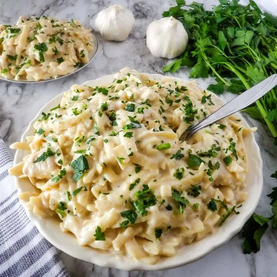 Creamy Alfredo Spaghetti