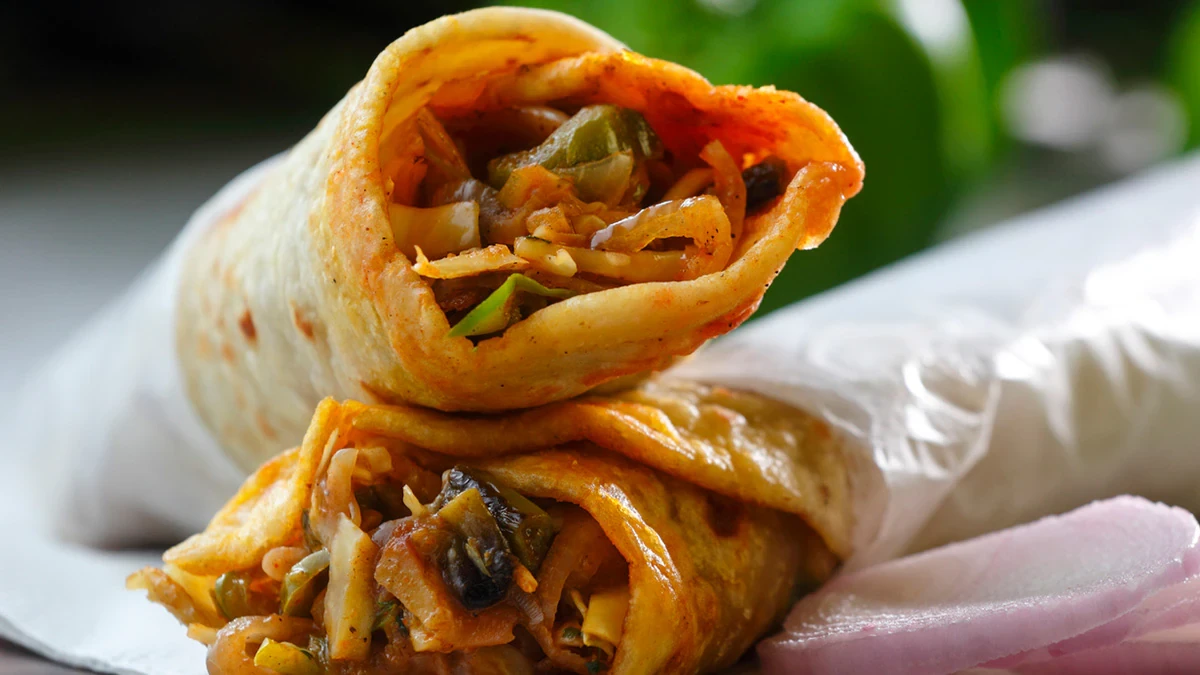 Achari Chicken Tikka Roll