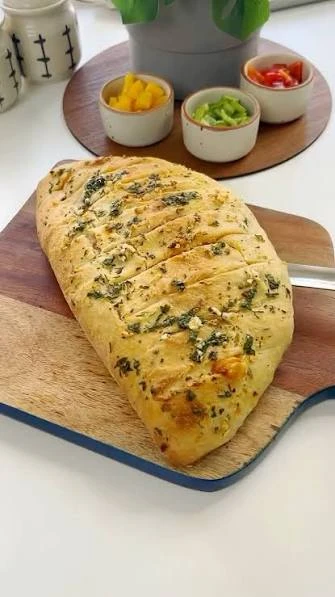 Stuffed Cheese Garlic Bread